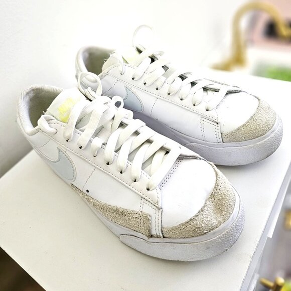 Nike Blazer Low Platform Flatform Leather Sneakers - Picture 1 of 5